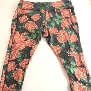 LuLaroe Jade Workout Capri Pants